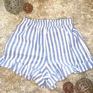 CUTE BLUE STRIPED RUFFLED SHORTS!